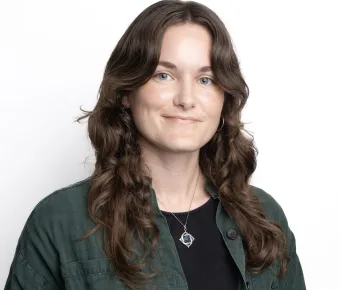 Ellie Simpson crop 7422 scaled