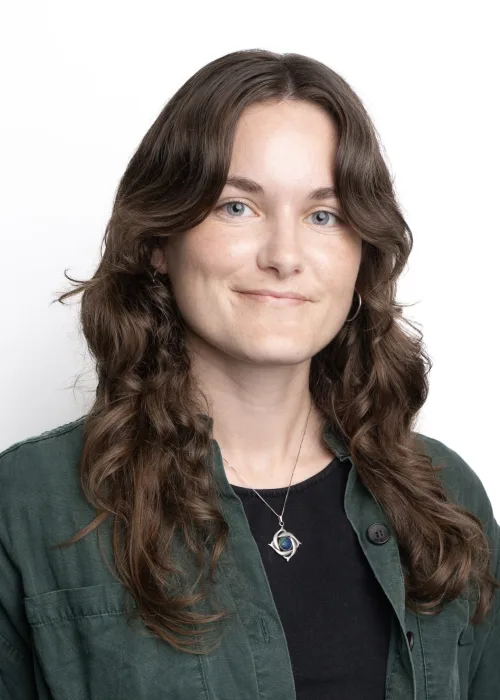 Ellie Simpson crop 7422 scaled